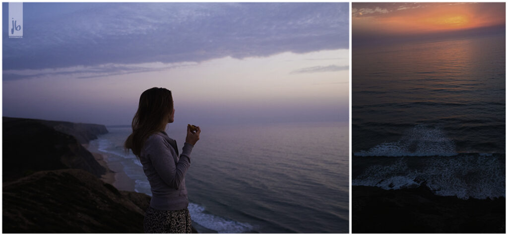 Abendrot an einer Klippe vor dem Meer