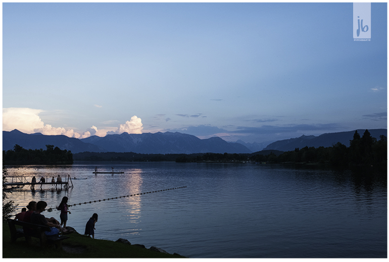 der Staffelsee mit Menschen